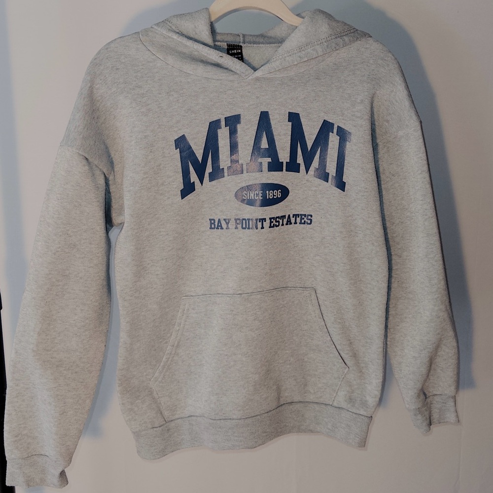 SHEIN SWEATSHIRT